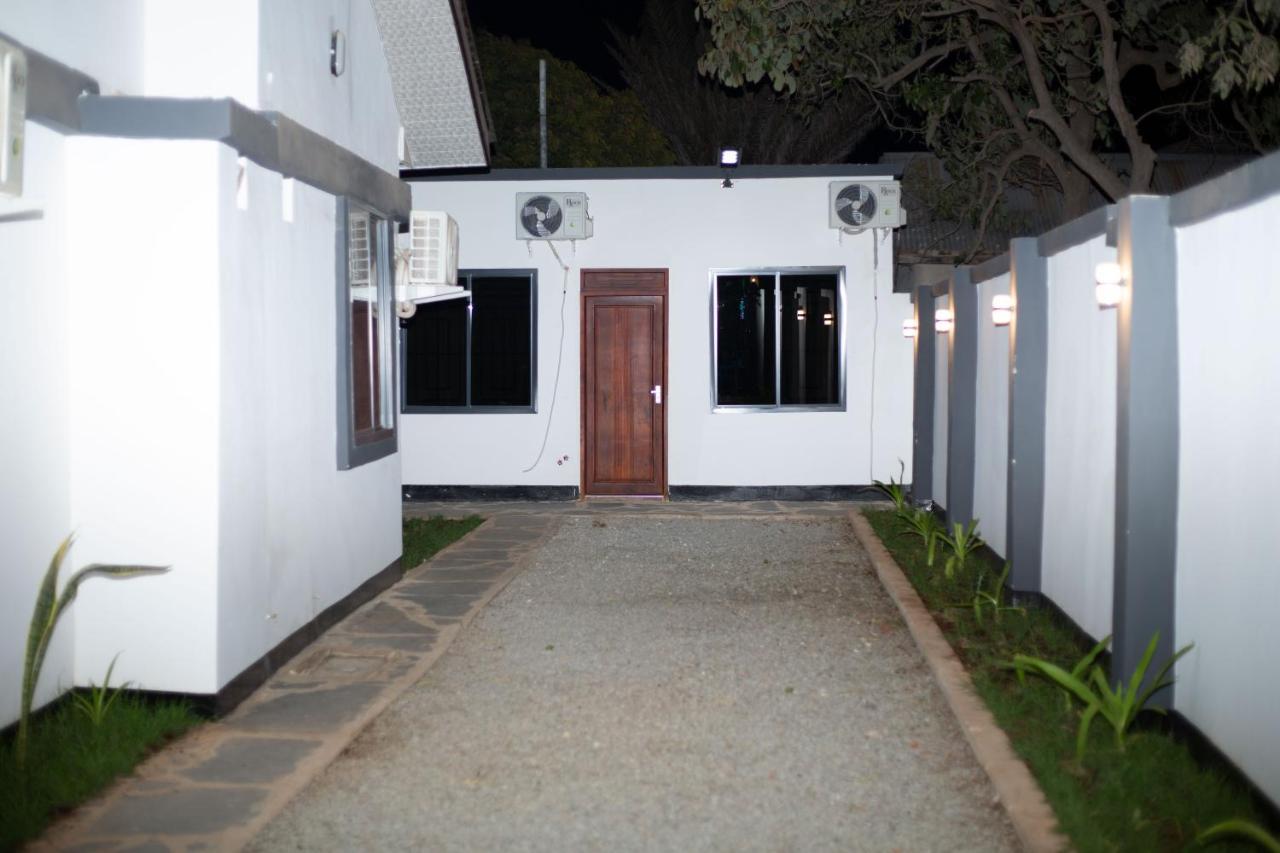 The Baobab Homestay ドドマ エクステリア 写真
