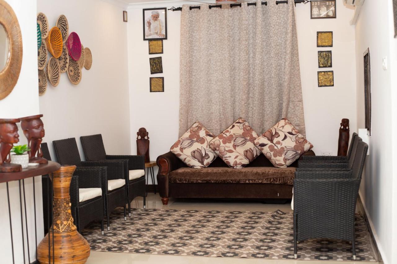 The Baobab Homestay ドドマ エクステリア 写真